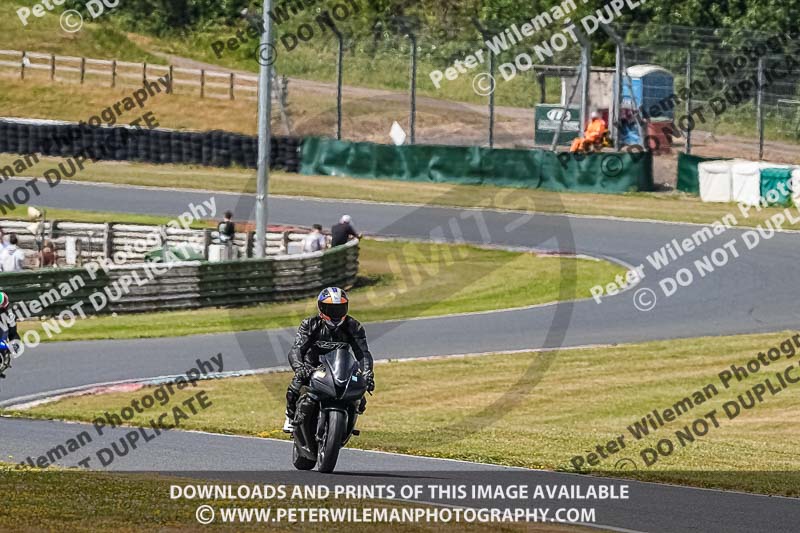 enduro digital images;event digital images;eventdigitalimages;mallory park;mallory park photographs;mallory park trackday;mallory park trackday photographs;no limits trackdays;peter wileman photography;racing digital images;trackday digital images;trackday photos